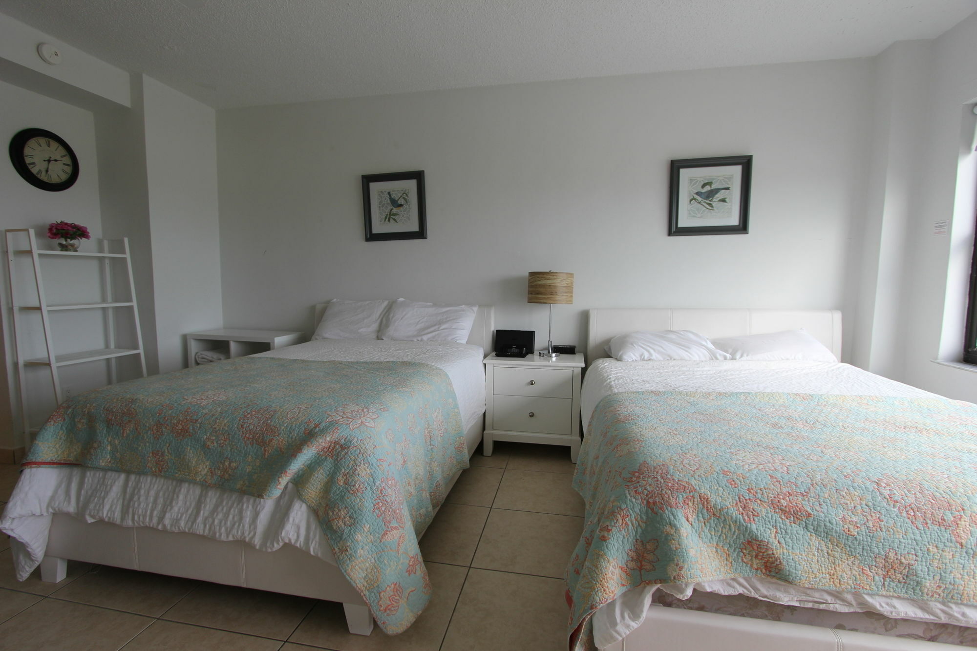 Private Apartments At The Casablanca Miami Beach Exterior photo